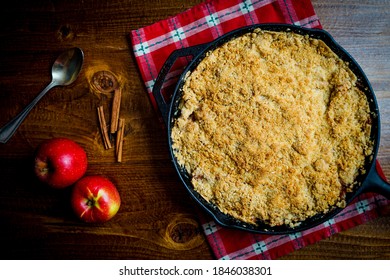 Apple Crisp In A Cast Iron Skillet