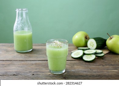 Apple  And Cucumber Smoothie