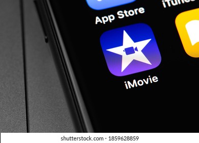 Apple IMovie Icon App On The Screen IPhone. IMovie Is A Video Editing Software Application Developed By Apple Inc. Moscow, Russia - September 15, 2020