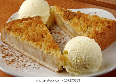 Apple Pie With Vanilla Ice Cream