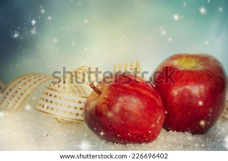 apple in to snow