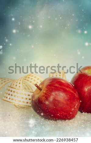 apple in to snow
