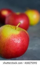apples