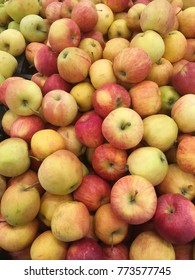 apples. apple harvest. apples for food textures. 