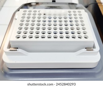 Applied biosystem PCR with rack
