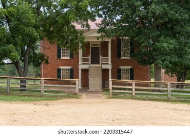 Appomattox, Virginia -2022: Appomattox Court House National Historical Park. Army Of Northern Virginia Surrendered Here At End Of American Civil War. Court House Is Now National Park Visitor Center. 