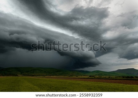 Approaching supercell with beautiful structure