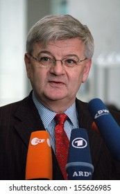 APRIL 2005 - BERLIN: Foreign Minister Joschka Fischer Giving An Interview At A Conference In Berlin.