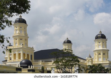 Masjid abu bakar Images, Stock Photos & Vectors  Shutterstock