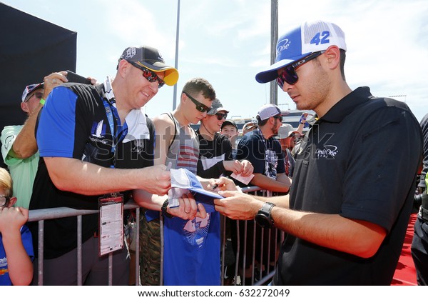 April 30,\
2017 - Richmond, Virginia, USA: Kyle Larson (42) walks to the\
drivers meeting prior to the Toyota Owners 400 at Richmond\
International Speedway in Richmond,\
Virginia.