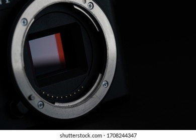Apsc sensor digital camera and close-up lens mount