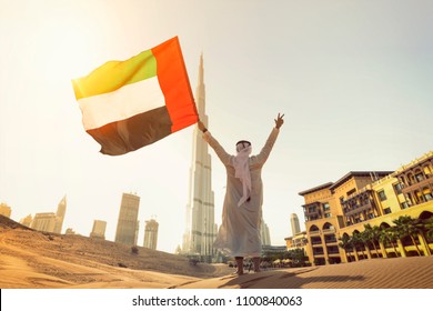 293 Man Holding Uae Flag Images, Stock Photos & Vectors | Shutterstock