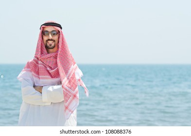 596 Arab man in beach isolated Images, Stock Photos & Vectors ...