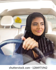 Arab Saudi Women Student Driving Her Car