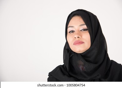 Arab Woman On White Background Stock Photo 1005804754 | Shutterstock