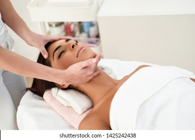 massage video dubai arabic
