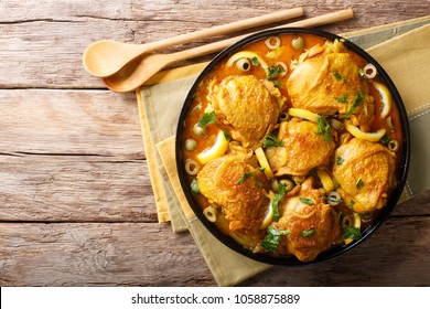  "‫طاجين اللحم‬‎" - صفحة 3 Arabian-food-braised-chicken-lemons-260nw-1058875889