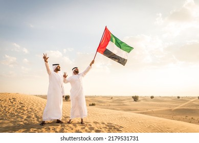 Arabian Men Witk Kandora Walking Desert Stock Photo 2179531731 ...