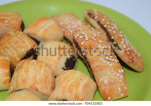 Arabic Date Sweet Cookies Stock Photo Edit Now 704531803,Strawberry Wine Song