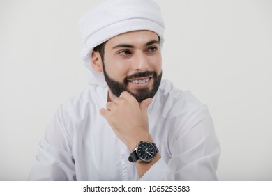 Emirati Man Images, Stock Photos & Vectors | Shutterstock