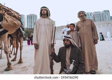 190 Emirati Men Dancing Images, Stock Photos & Vectors | Shutterstock