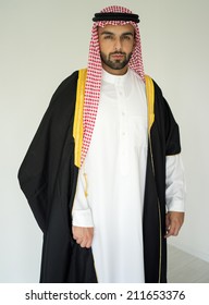 arab sheikh dress