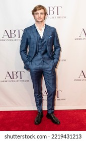 Aran Bell Attends The American Ballet Theatre Fall Gala At The David Koch Theatre At Lincoln Center On October 27, 2022