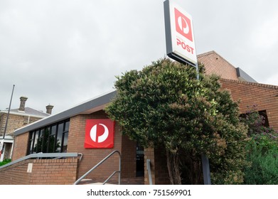 Ararat, Australia - October 21, 2017: Australia Post Is The Publicly Owned Postal Service. This Post Office Is In The Rural Town Of Ararat.