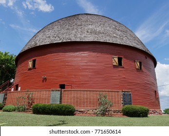 Round Barn Images Stock Photos Vectors Shutterstock