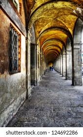  arch