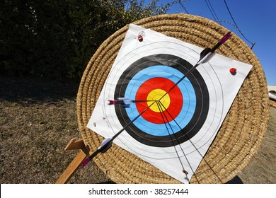 856 Olympic Archery Images, Stock Photos & Vectors 