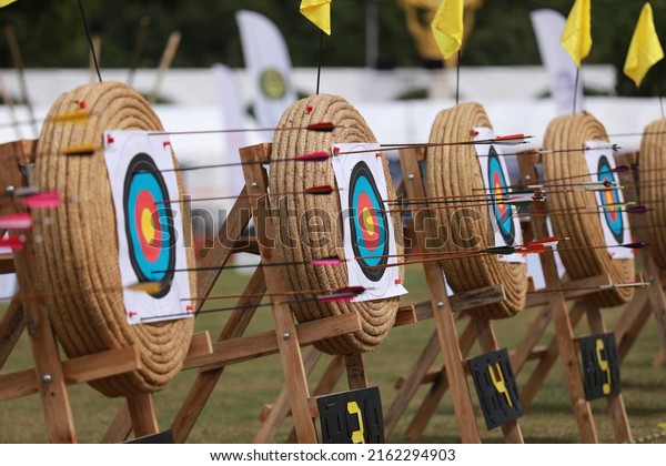 archery target,
archery competition  by
Naden81