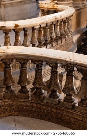 Architectural elements eclectic and Beaux-Arts style of Second Empire in France, meet elements of neo-baroque, classicism, Roman architecture, marble, golden stucco, sculptures, rich decoration