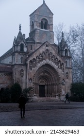 Architectural Monuments Of Budapest In Foggy Weather. Eastern European Culture, Historical Monuments Of Architecture. History, Architecture Of Hungary