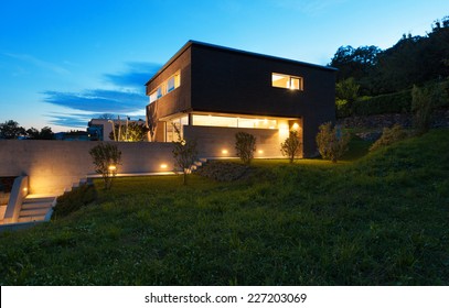 585,469 Outdoor house lighting Images, Stock Photos & Vectors ...