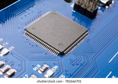 Arduino Mega Processor Macro Close: foto stock (editar agora) 782666701