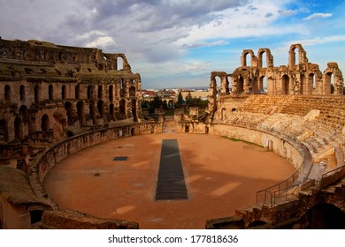 Arena of el Djem - the biggest amphiteater in Africa, Tunisia