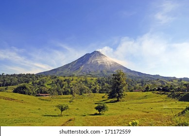 Arenal Volcano, Costa Rica - Powered by Shutterstock