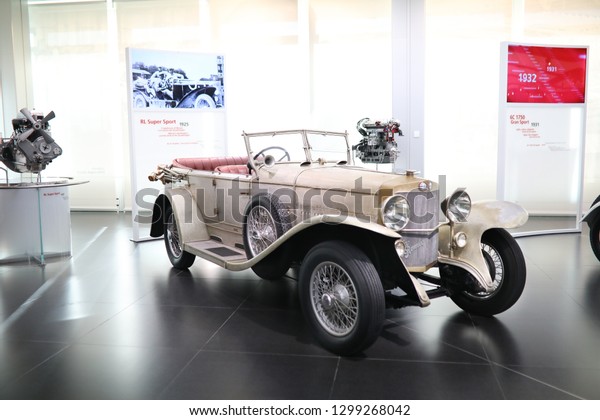 Arese, Italy\
- 01/03/2019 - A superb Alfa Romeo RL Super Sport model on display\
at The Historical Museum Alfa\
Romeo