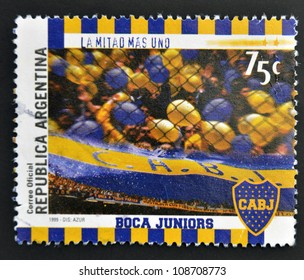 ARGENTINA - CIRCA 1999: A Stamp Printed In Argentina Shows The Fans Of Boca Juniors, Circa 1999