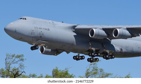 Córdoba, Argentina; Jan 2018: Lockheed C-5 Galaxy Landing At The Airport, Close View Of The Plane's Nose And Turbines