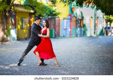 Argentine Tango Dancer Couple Poses 