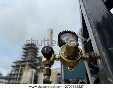 An argon regulator is essential for welding work and helps prevent potential accidents.