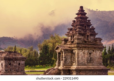 Arjuna complex in plateau Dieng, Java , Indonesia