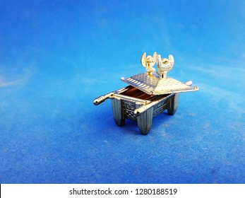 Ark Of The Covenant In Miniature