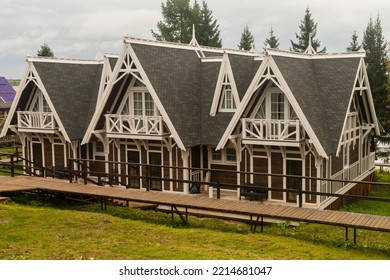 Arkhangelsk Region Pinezhsky District Russia 09-10-202, Cottage House In Golubino National Park