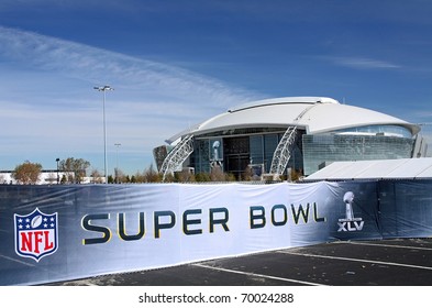 ARLINGTON - JAN 26: A View Of Cowboys Stadium In Arlington, Texas And Super Bowl XLV Sign. Taken January 26, 2011 In Arlington, TX.