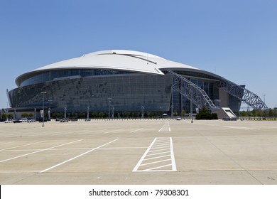 ARLINGTON, TEXAS - JUNE 13: Dallas Cowboy Field, Home Of The NFL Cowboys, On June 13, 2011 In Arlington, Texas. This State Of The Art Facility Opened In 2009, Replacing Texas Stadium.