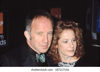 Arliss Howard and Debra Winger at IFP GOTHAM AWARDS, NY 10/1/2001
