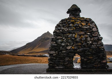 Arnarstapi Stapafell And Bardur Statue View - Iceland Snæfellsnes Peninsula